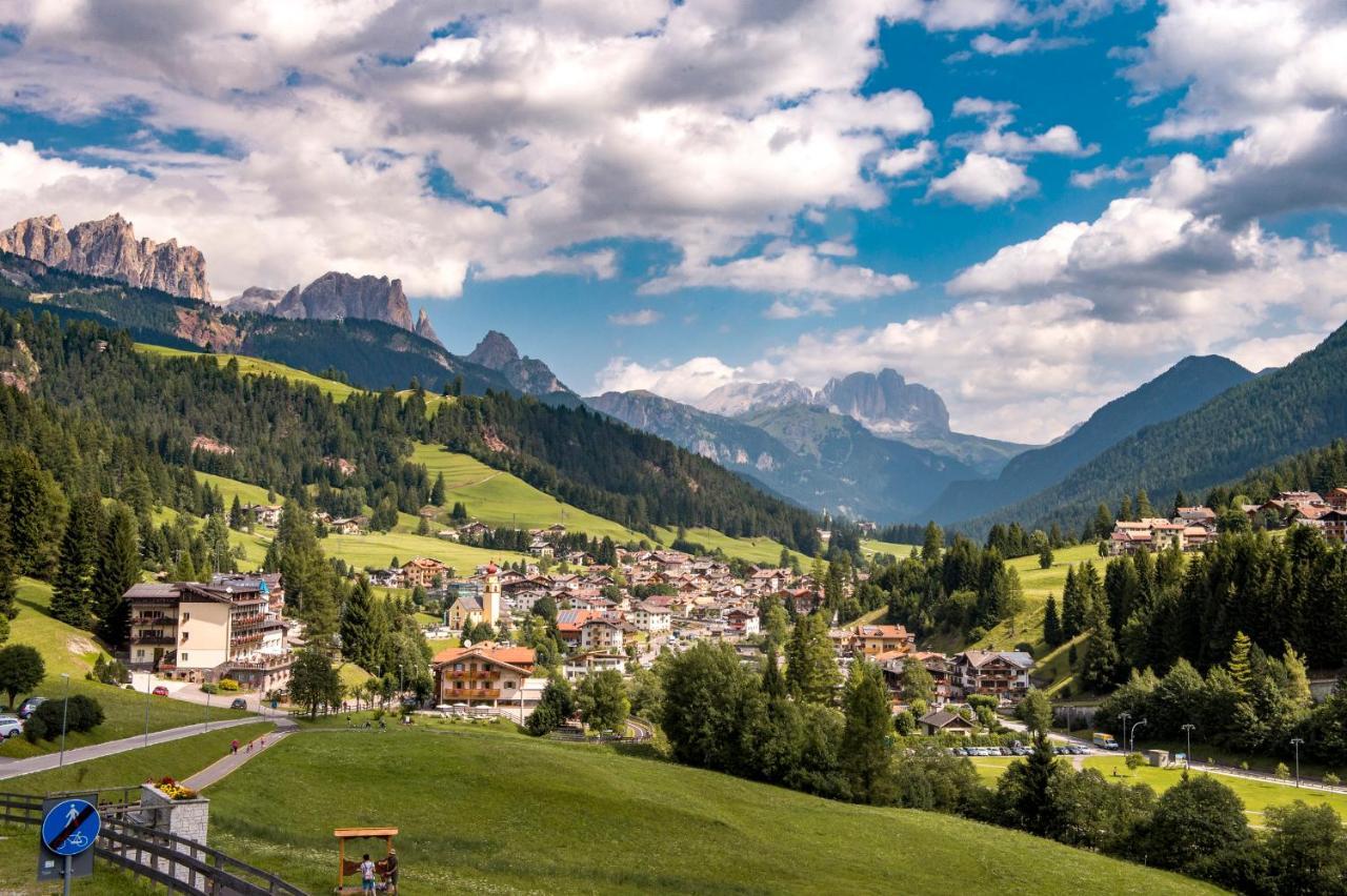 Ciampedie Luxury Alpine Spa Hotel Vigo di Fassa Exterior foto