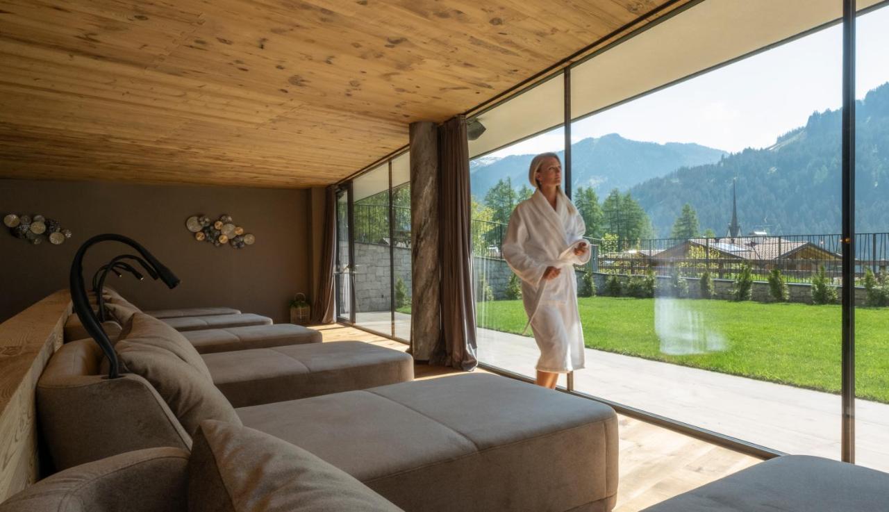 Ciampedie Luxury Alpine Spa Hotel Vigo di Fassa Exterior foto