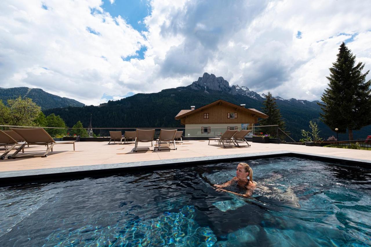 Ciampedie Luxury Alpine Spa Hotel Vigo di Fassa Exterior foto